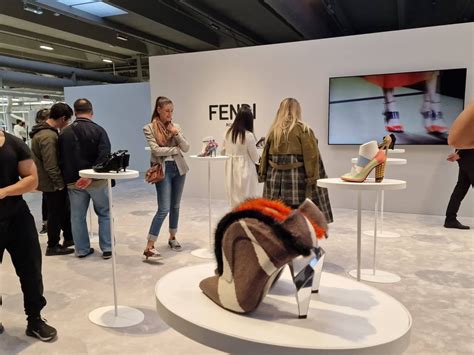 come presentare cv al nuova stabilimento fendi
